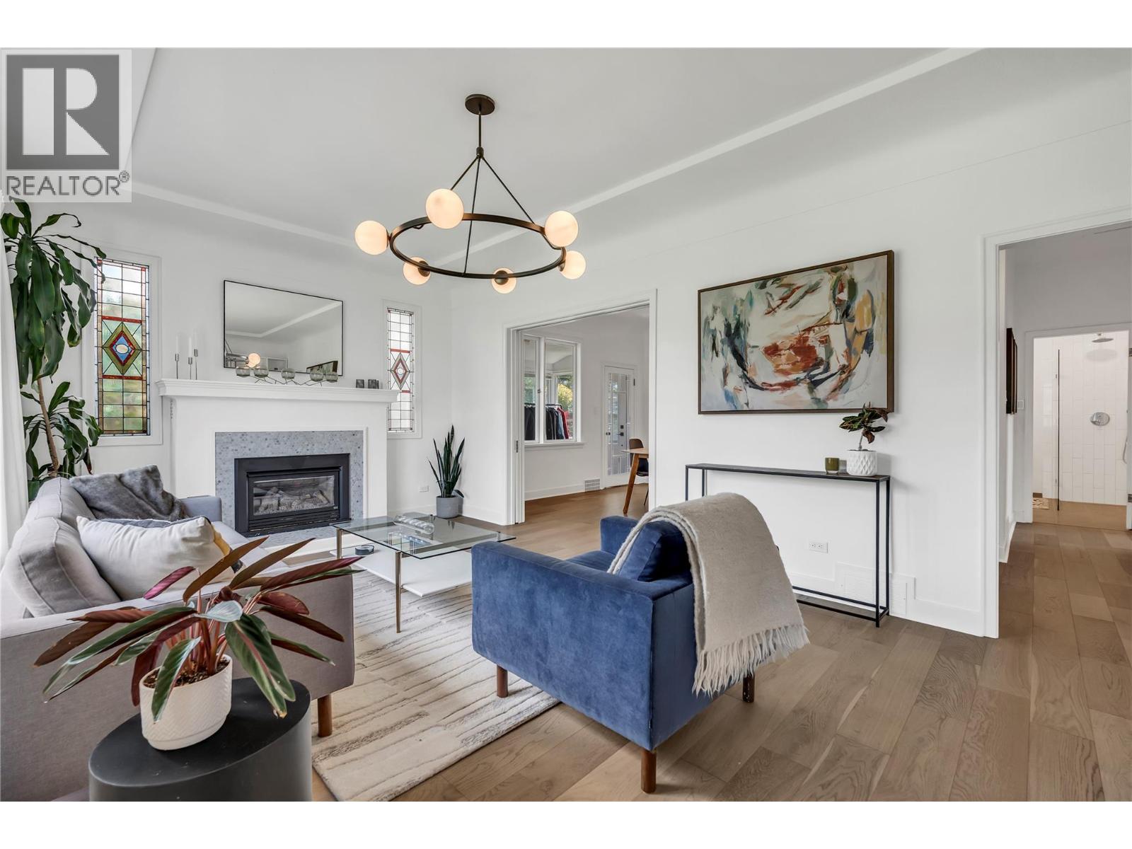  12432 Victoria Road South, Summerland