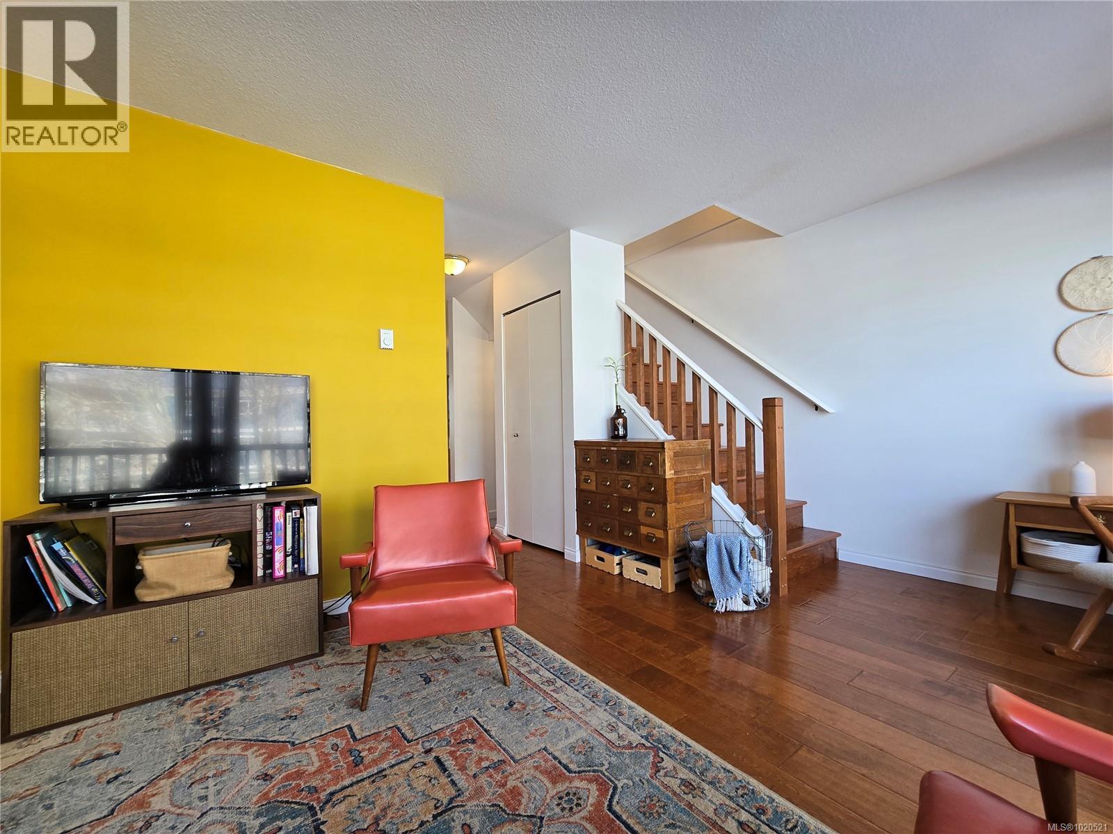 11 8805 Central St, Port Hardy