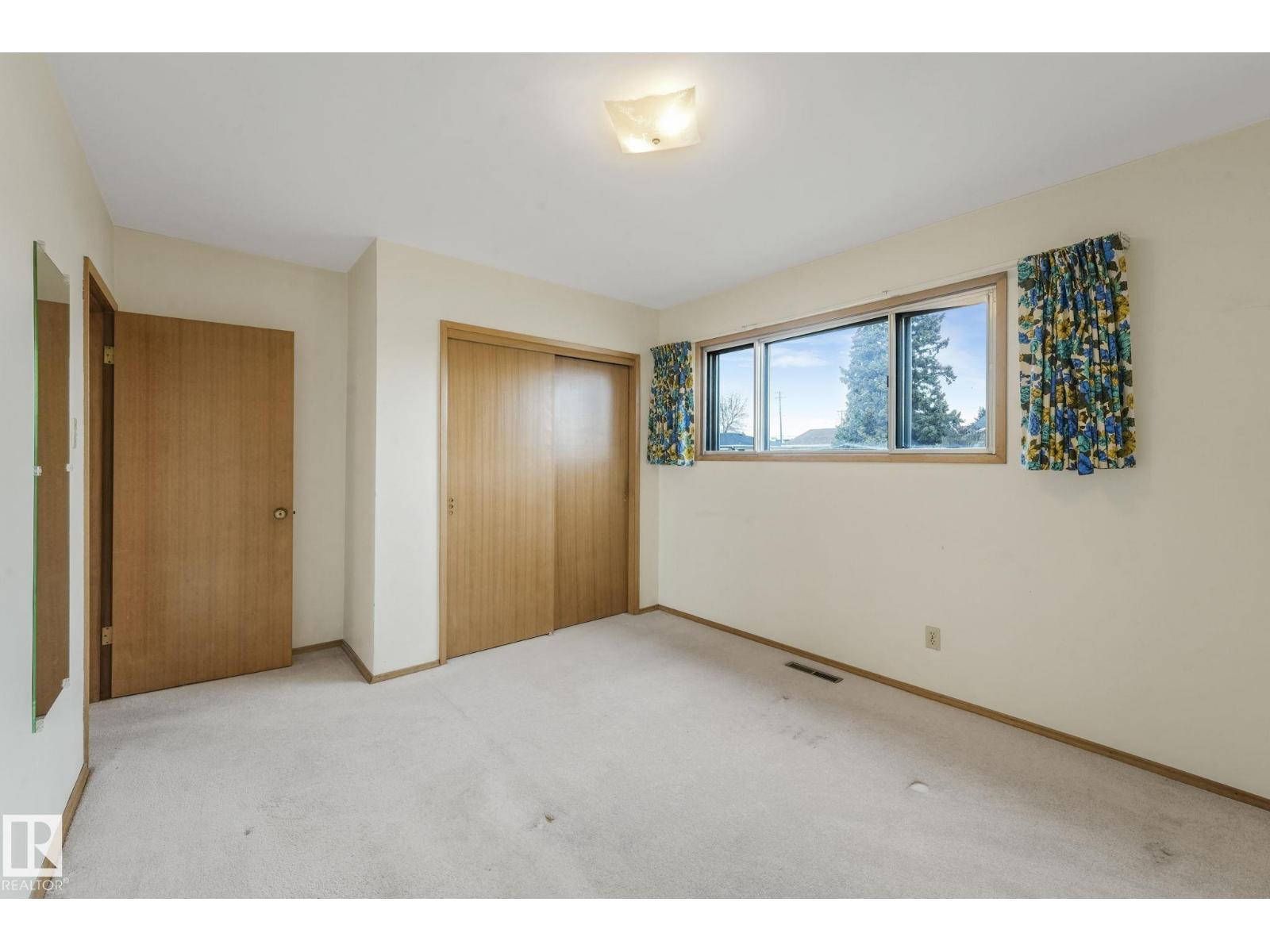 9519 134 AV NW, Edmonton