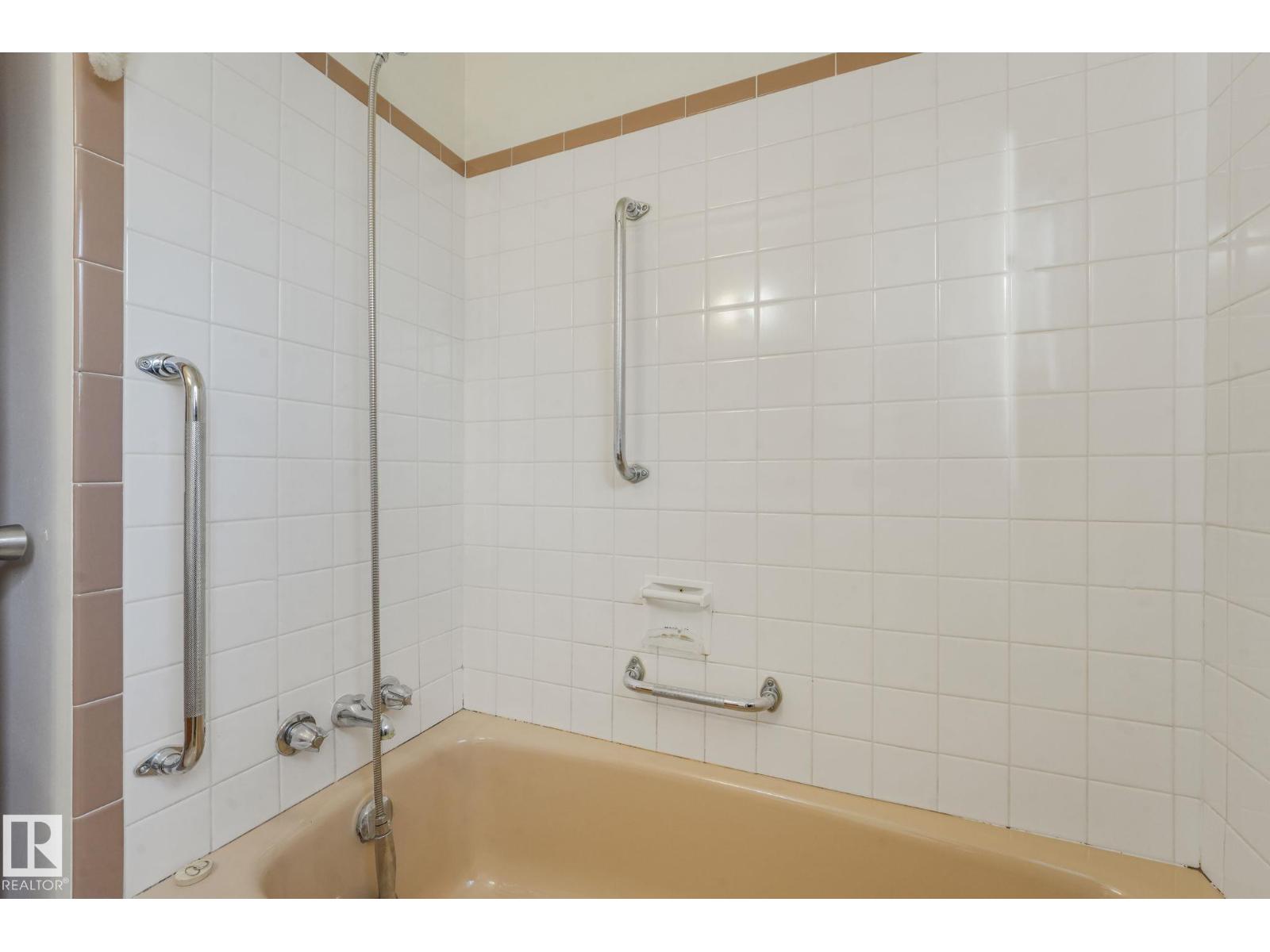 9519 134 AV NW, Edmonton