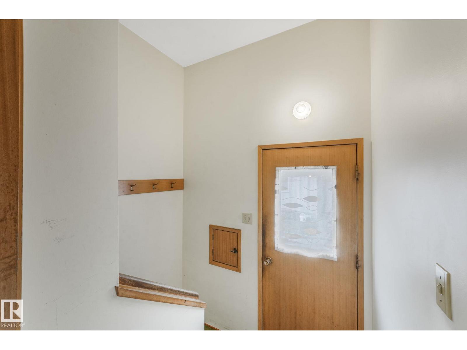 9519 134 AV NW, Edmonton