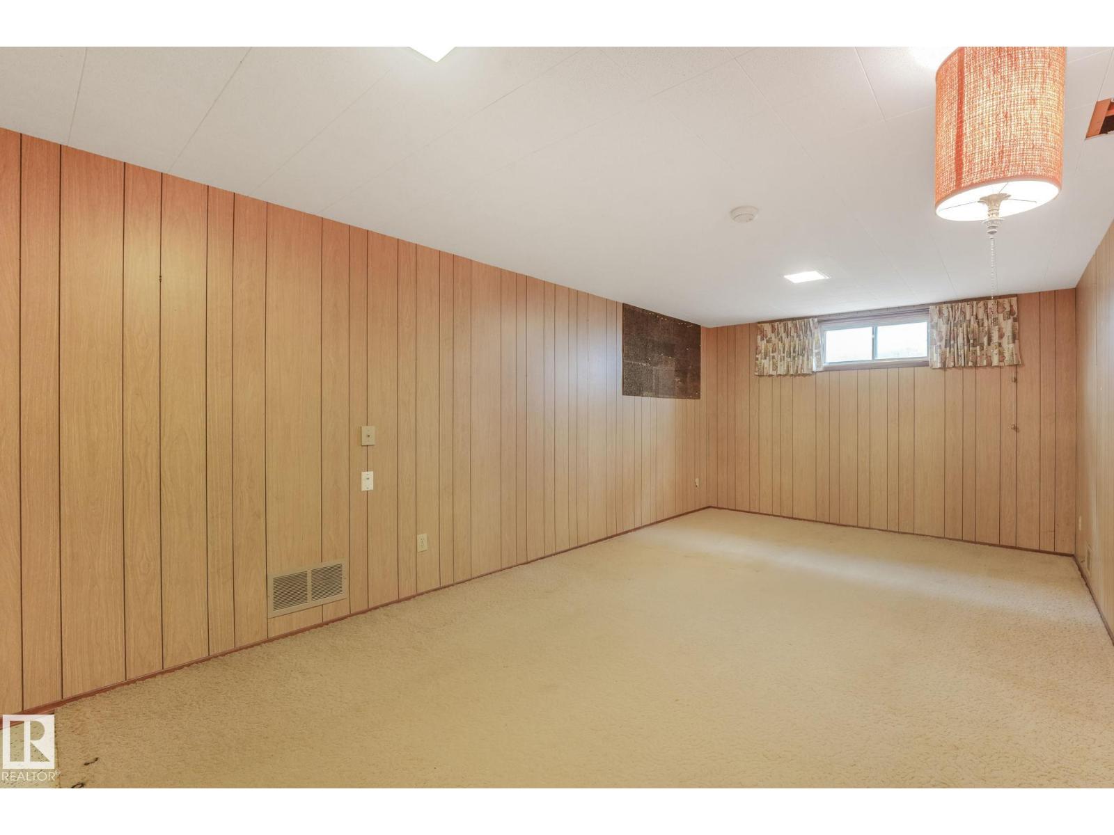 9519 134 AV NW, Edmonton