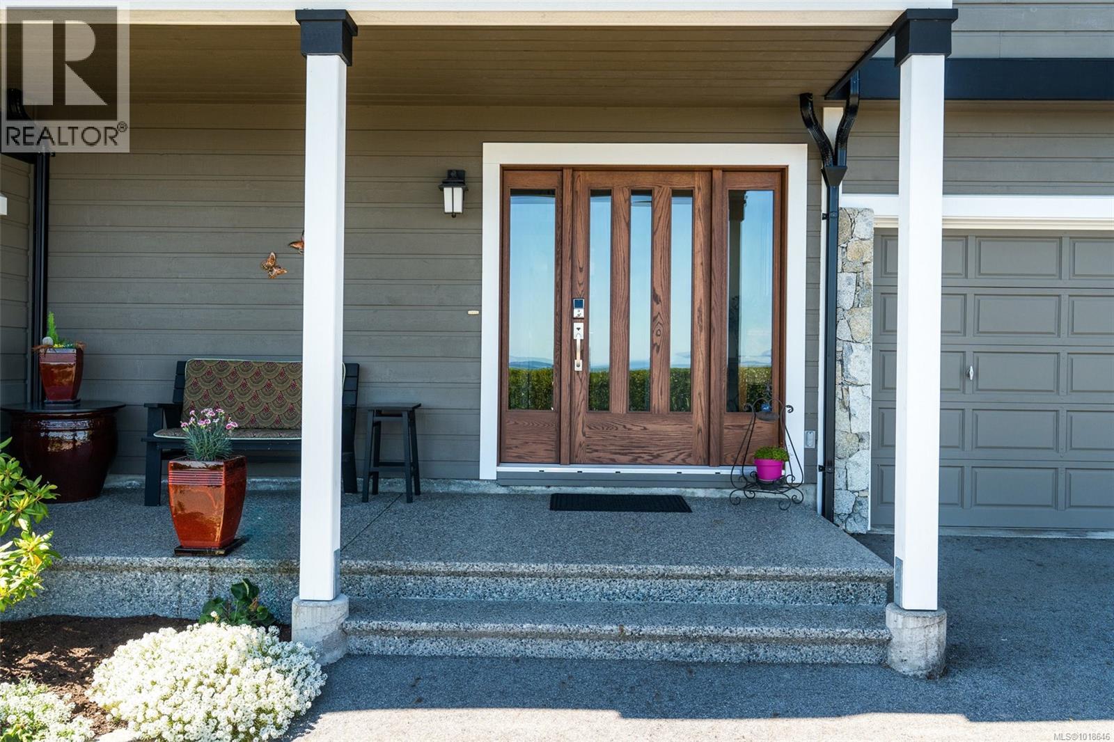 8874 Park Pacific Terr, North Saanich