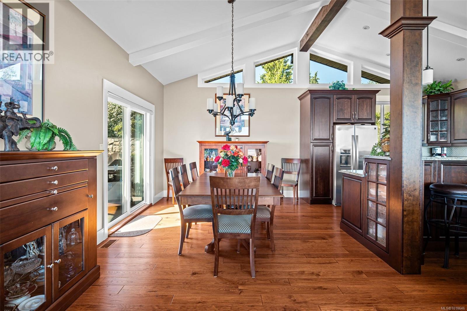 8874 Park Pacific Terr, North Saanich