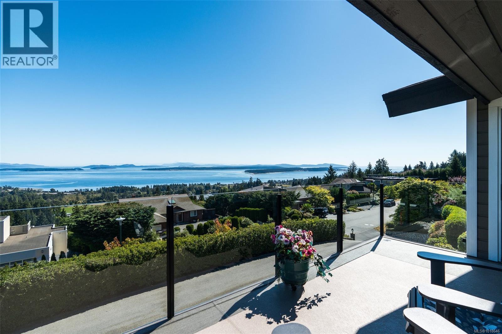 8874 Park Pacific Terr, North Saanich