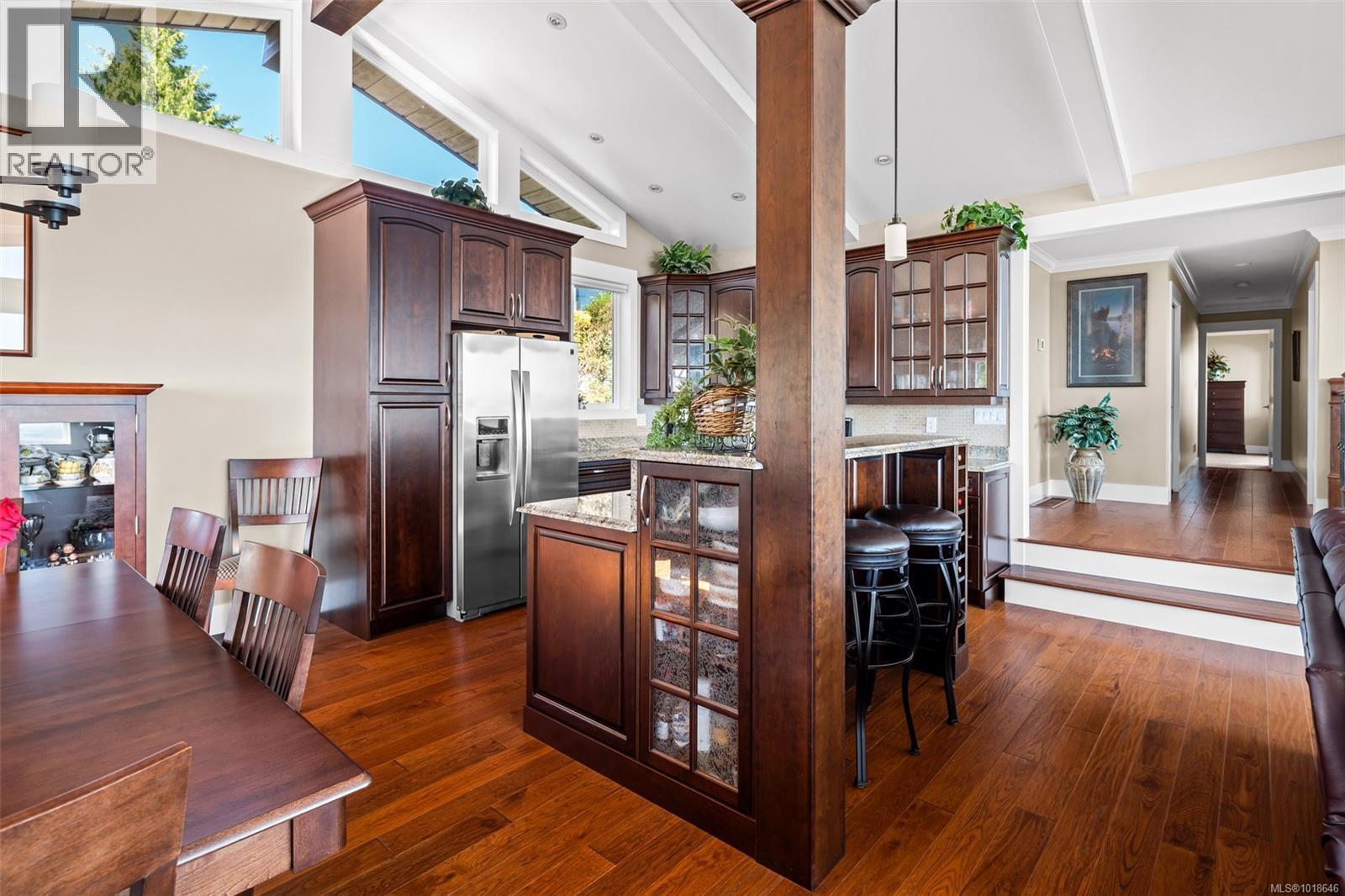 8874 Park Pacific Terr, North Saanich