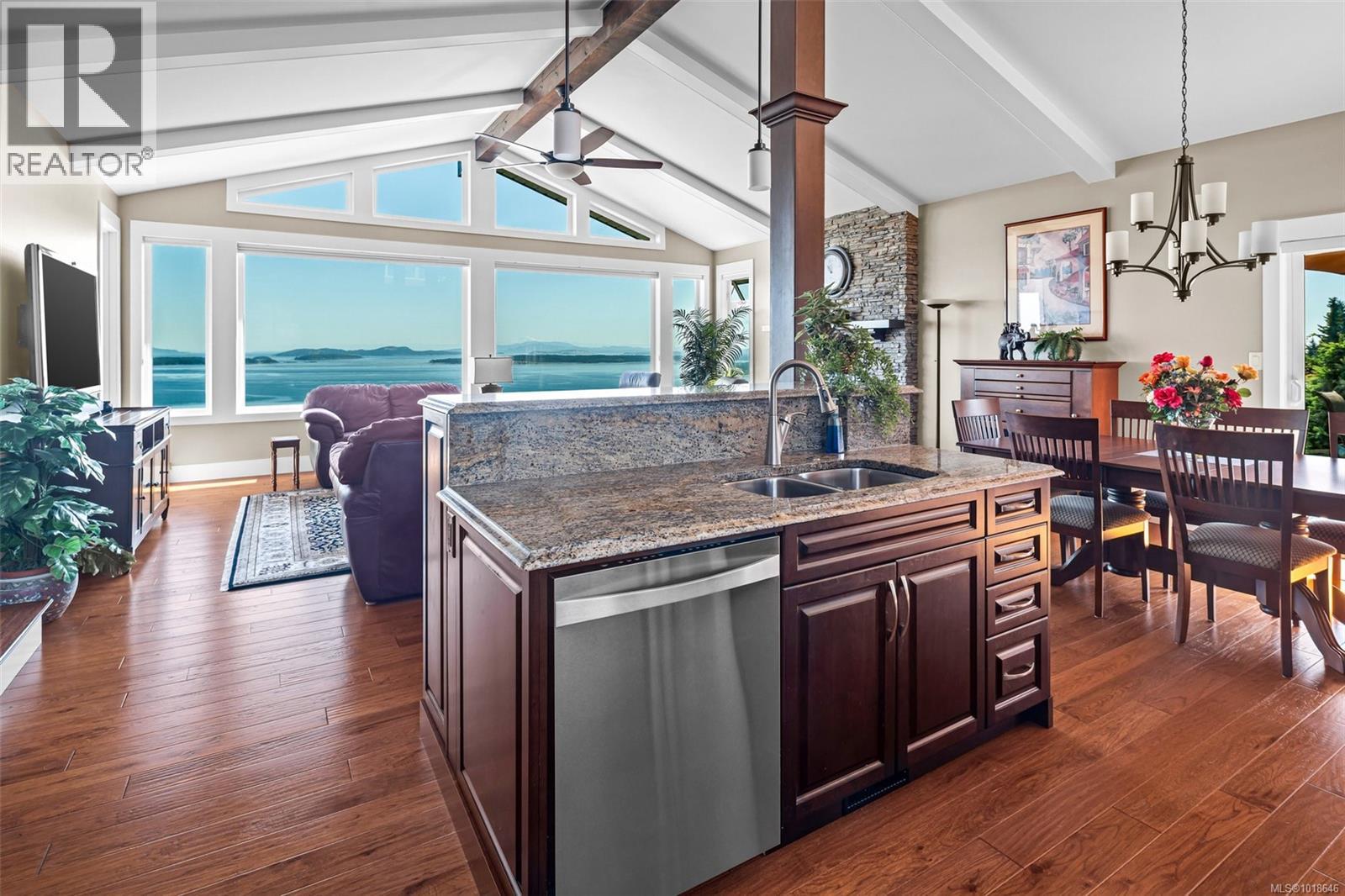 8874 Park Pacific Terr, North Saanich