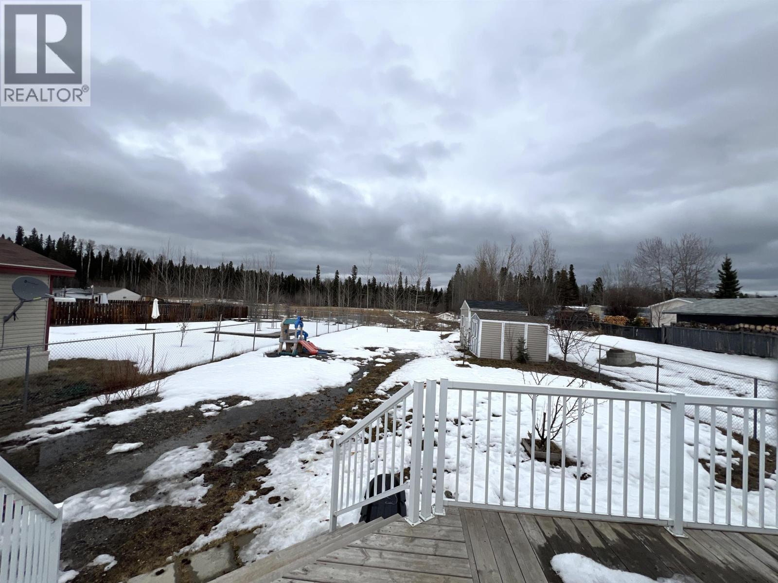 5506 PINE CRESCENT, Fort Nelson