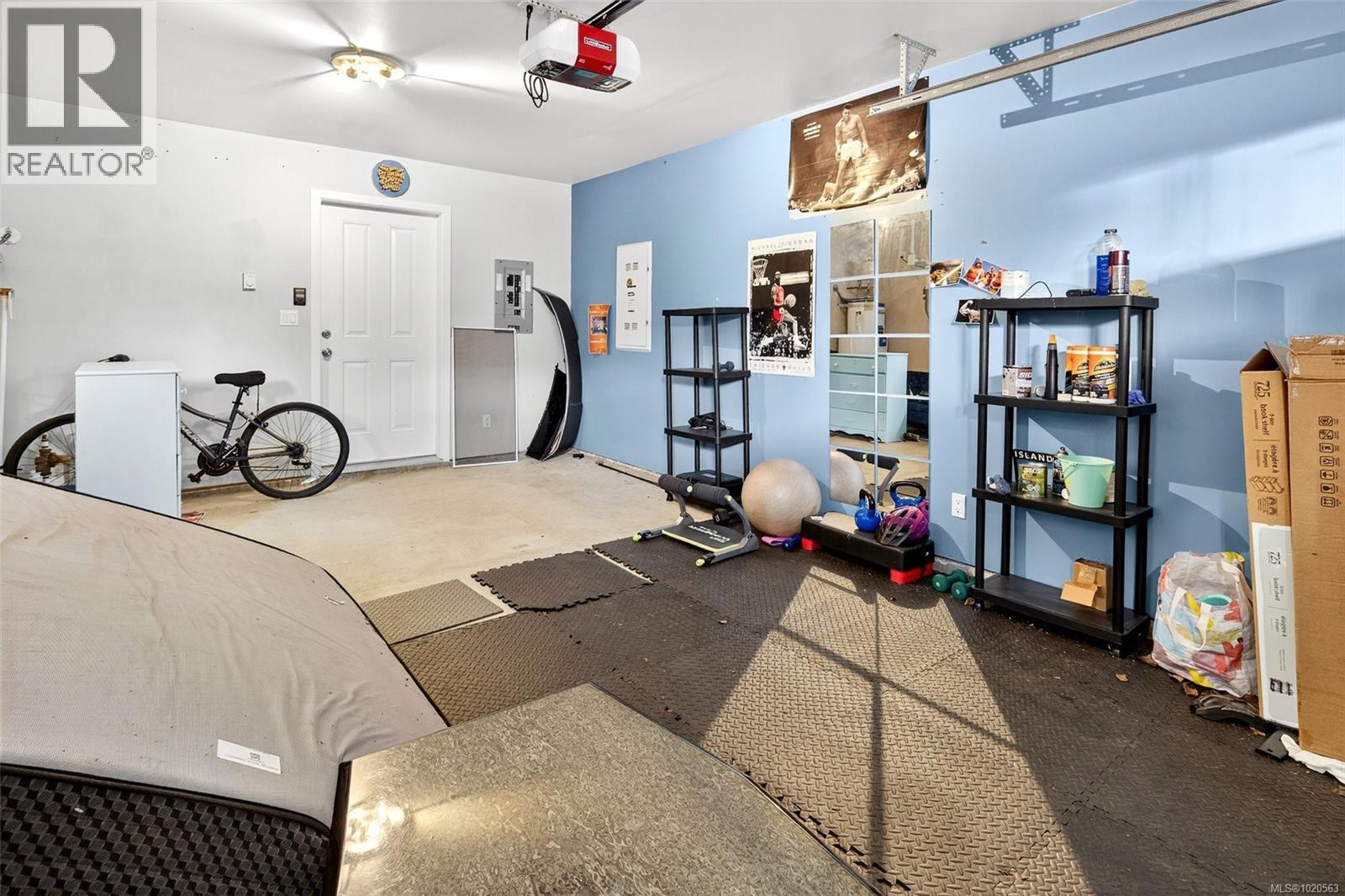 3393 Piper Rd, Langford