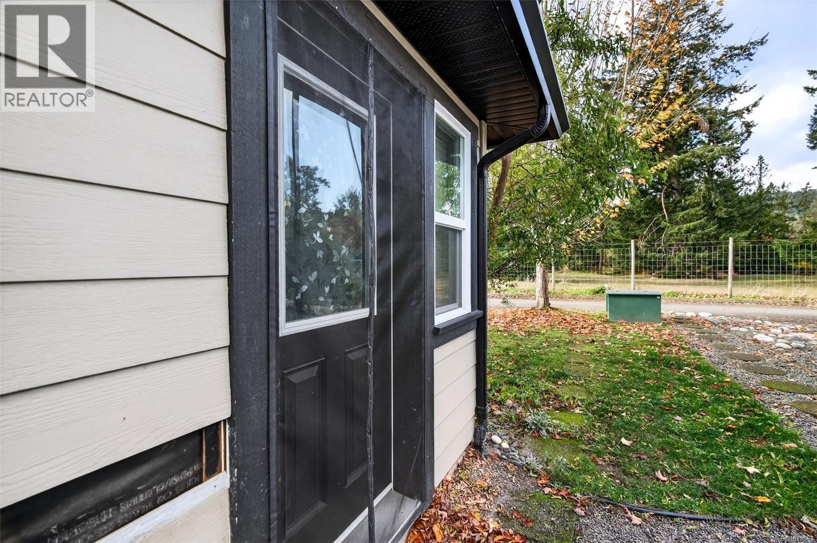 3393 Piper Rd, Langford