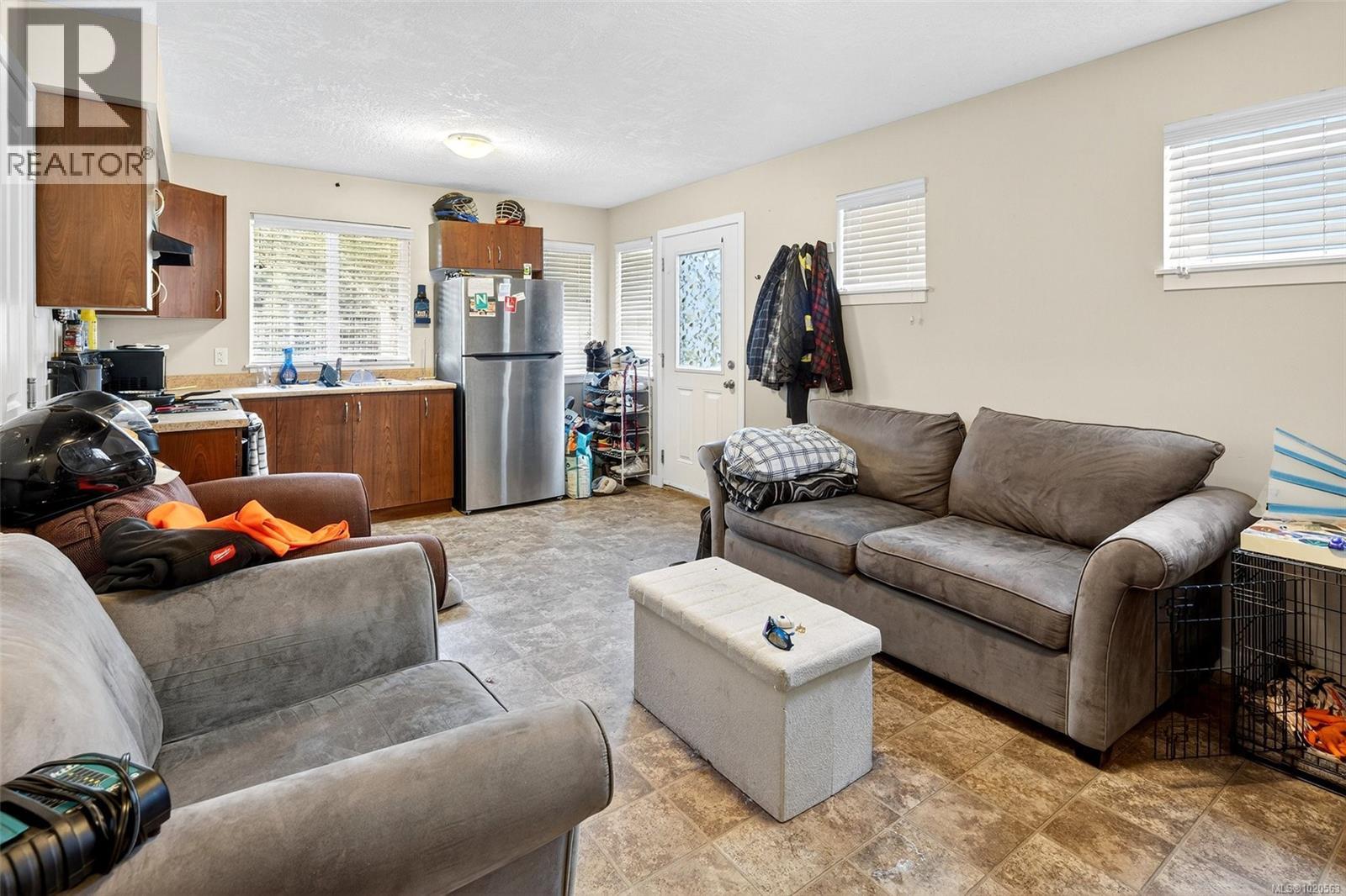 3393 Piper Rd, Langford