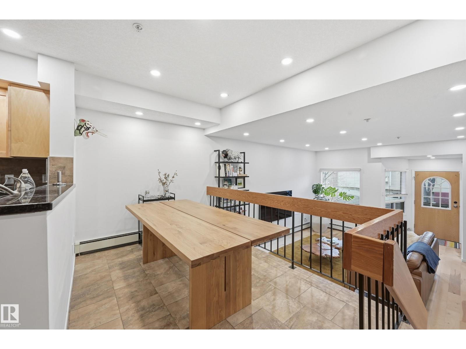 11138 83 AV NW, Edmonton