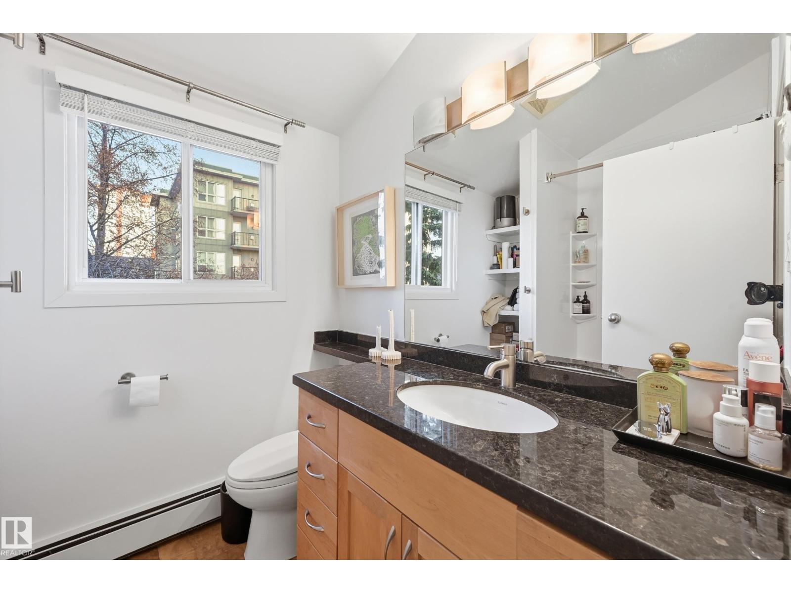 11138 83 AV NW, Edmonton