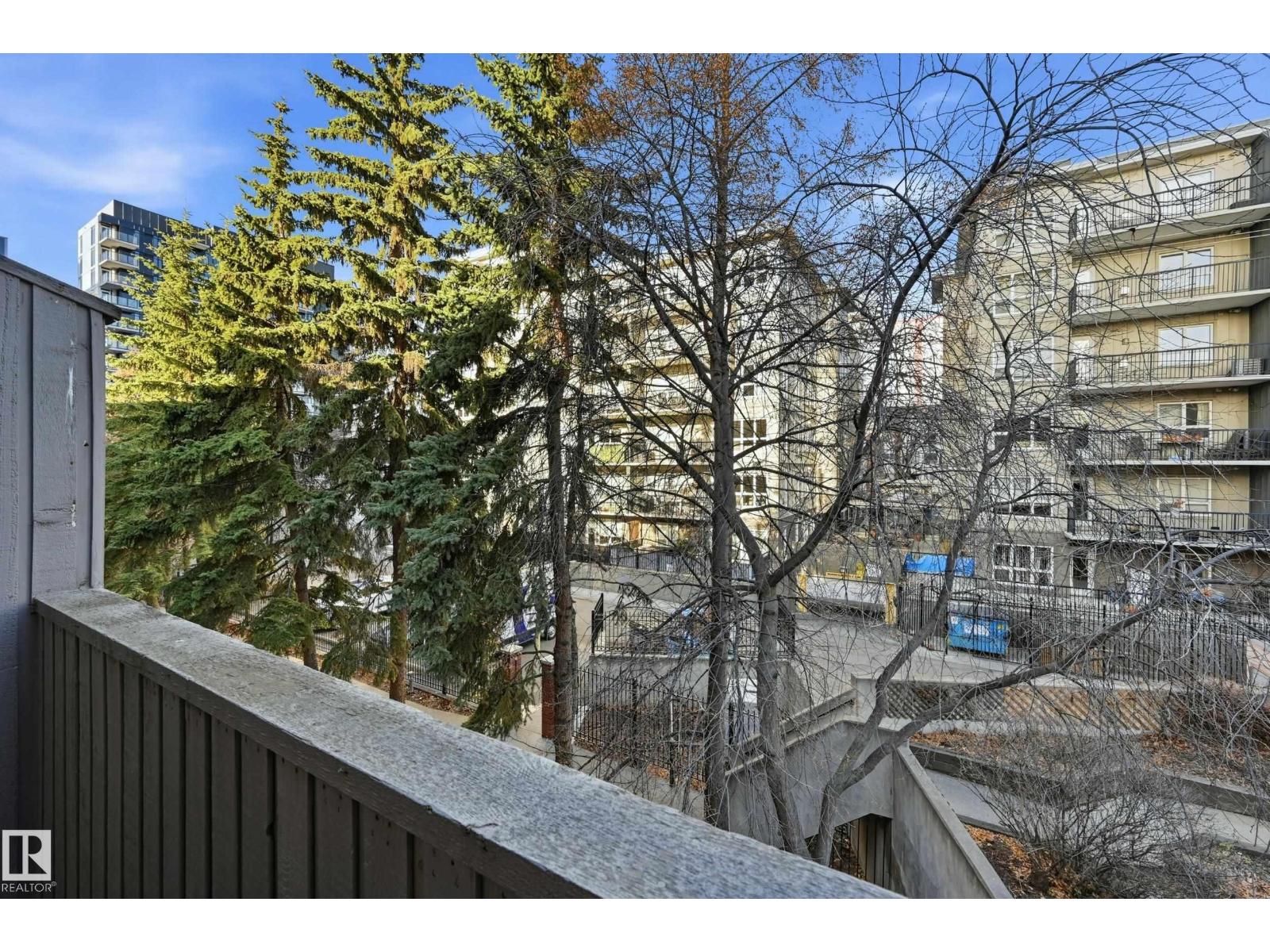 11138 83 AV NW, Edmonton