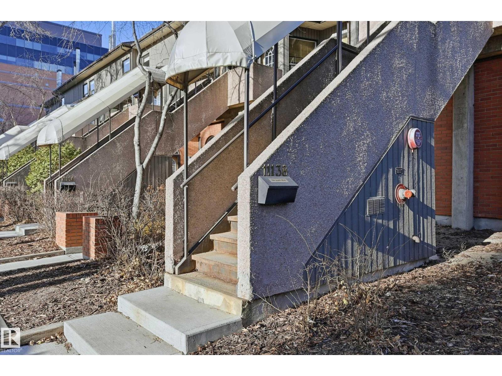 11138 83 AV NW, Edmonton