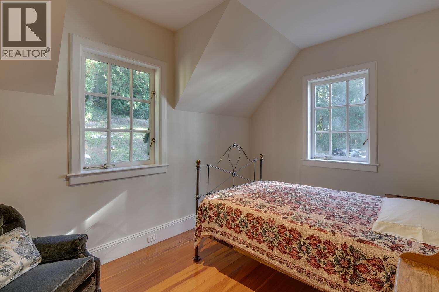 1289 GOWER POINT ROAD, Gibsons