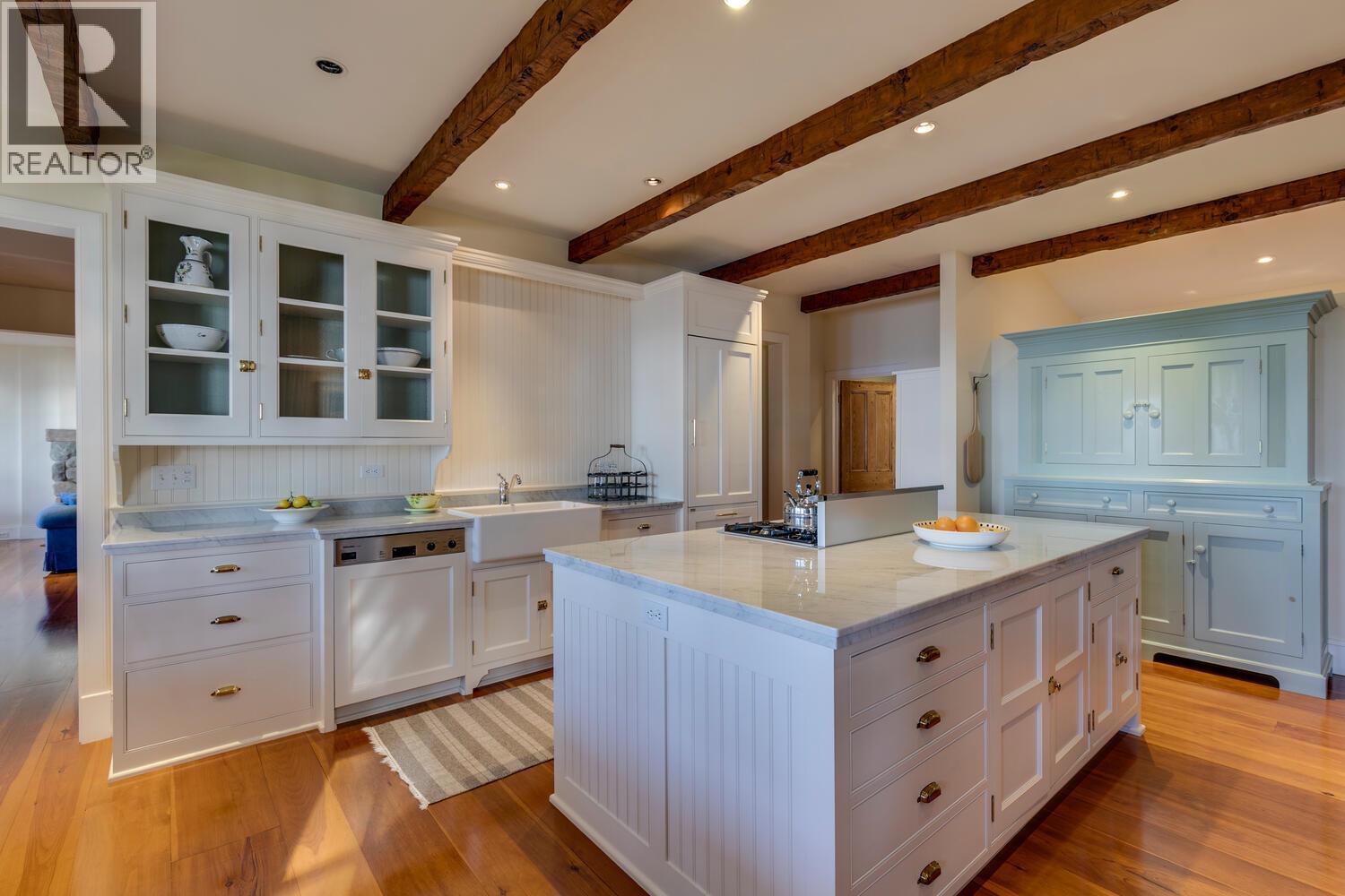 1289 GOWER POINT ROAD, Gibsons