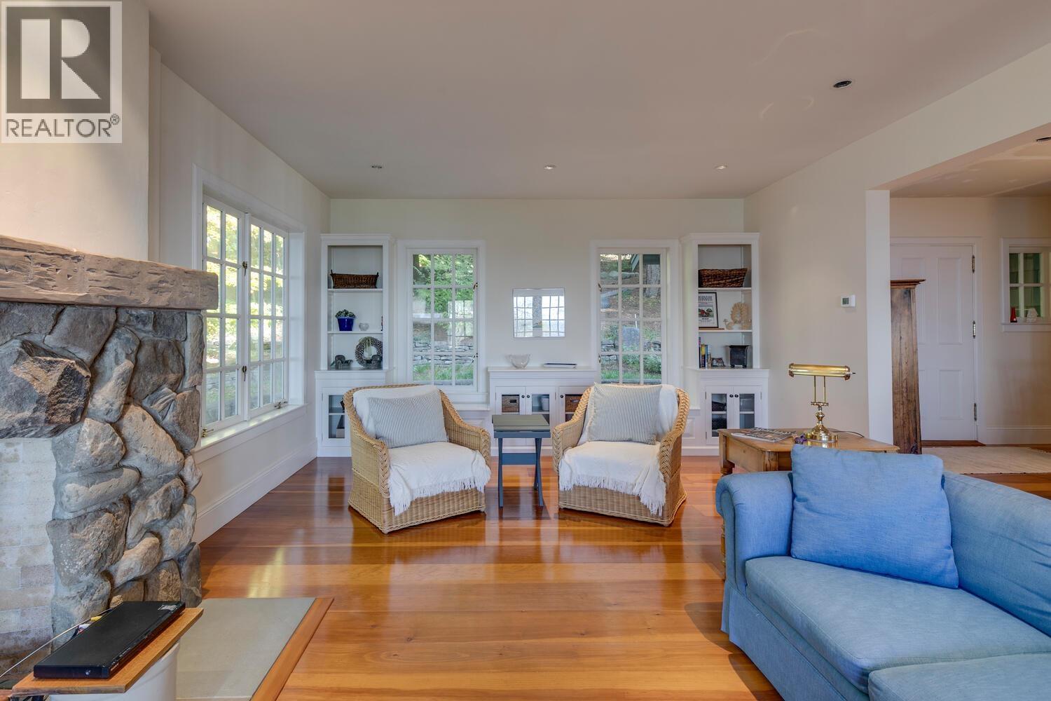 1289 GOWER POINT ROAD, Gibsons