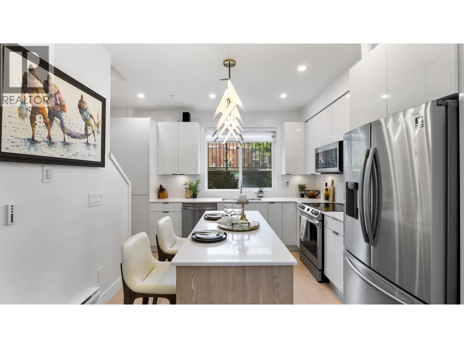 13 1211 EIGHTH AVENUE, New Westminster