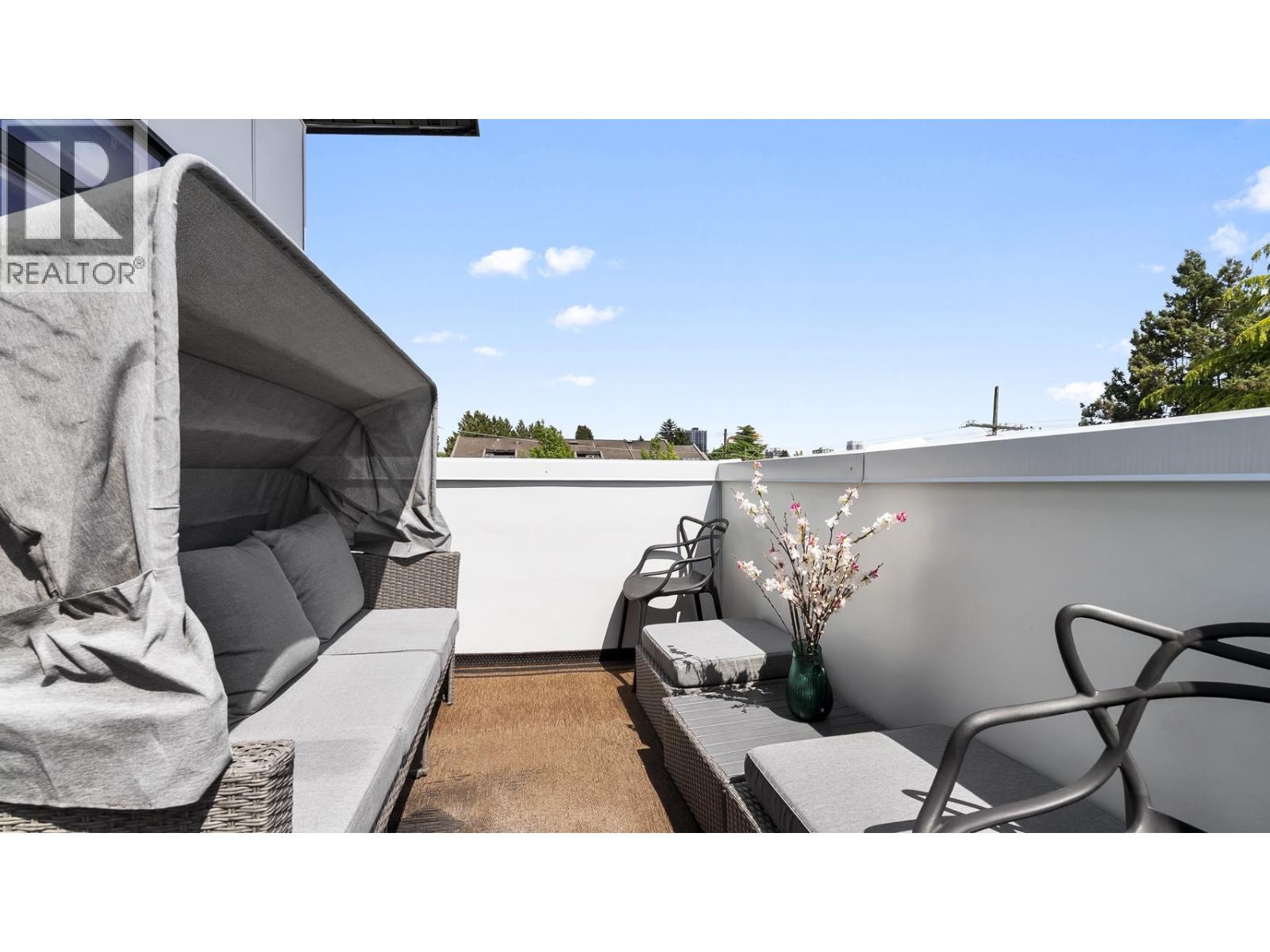 13 1211 EIGHTH AVENUE, New Westminster