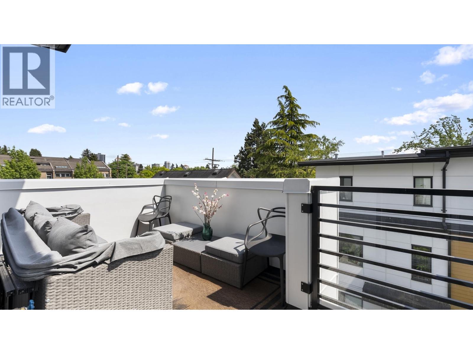 13 1211 EIGHTH AVENUE, New Westminster