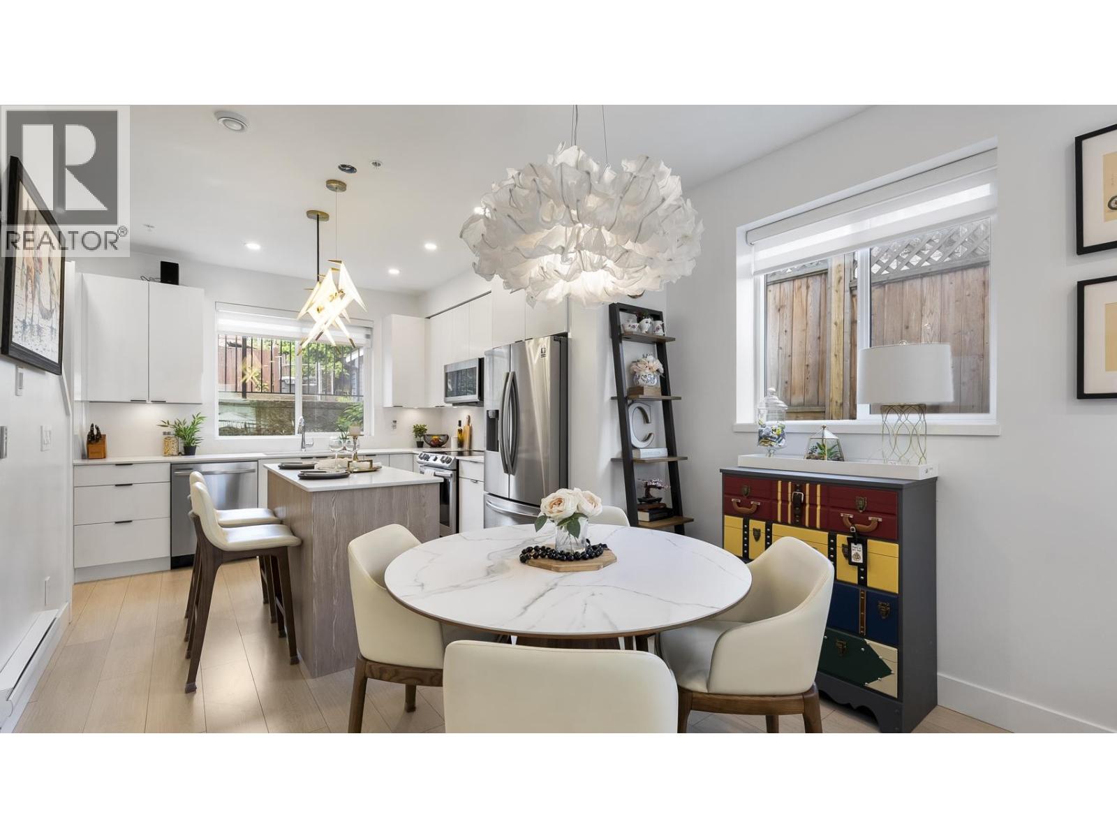 13 1211 EIGHTH AVENUE, New Westminster