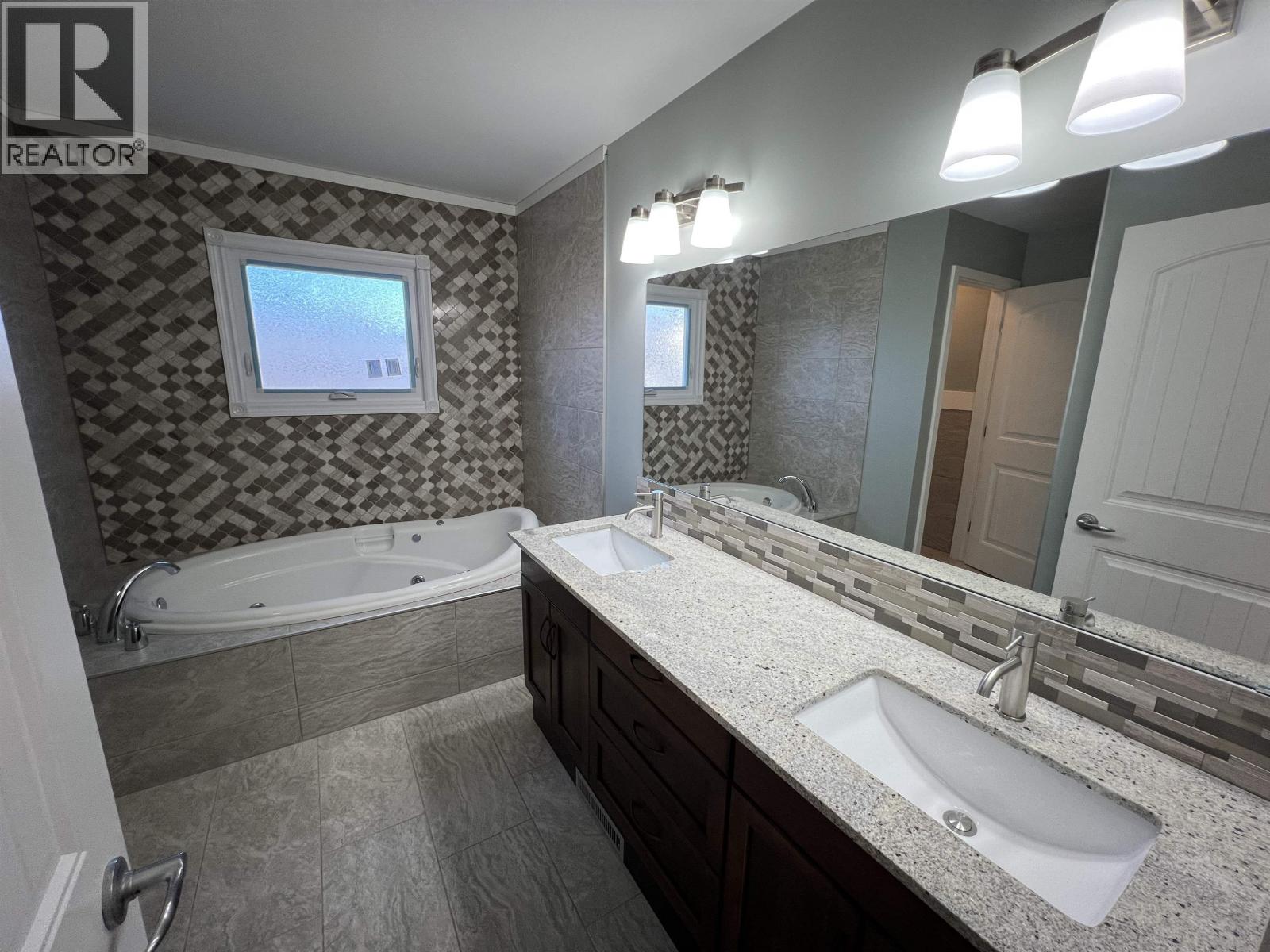 4716 BOUNDARY ROAD, Fort Nelson