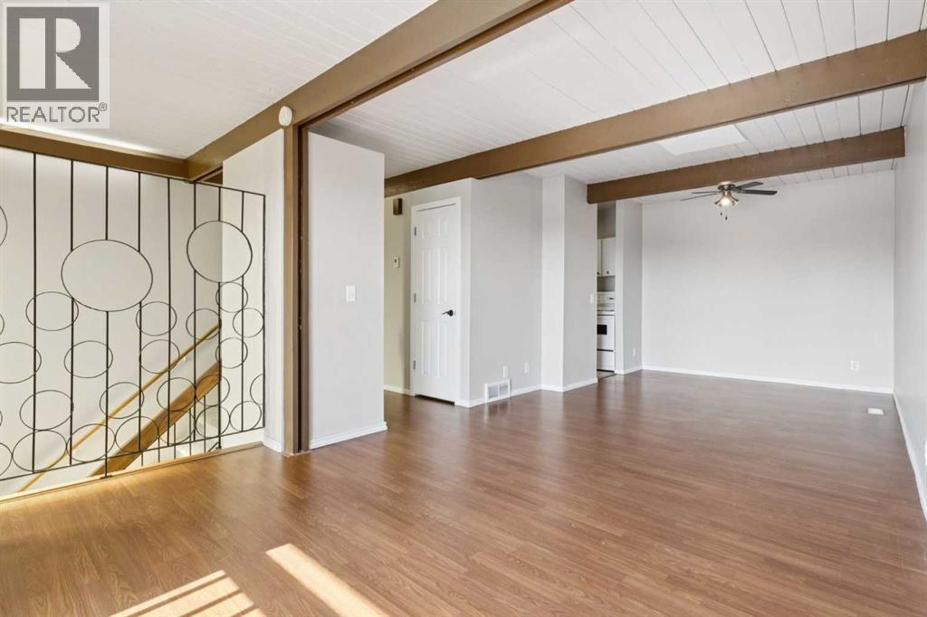 Single Family House for Sale in   Hunterview Drive NW Huntington Hills Calgary 