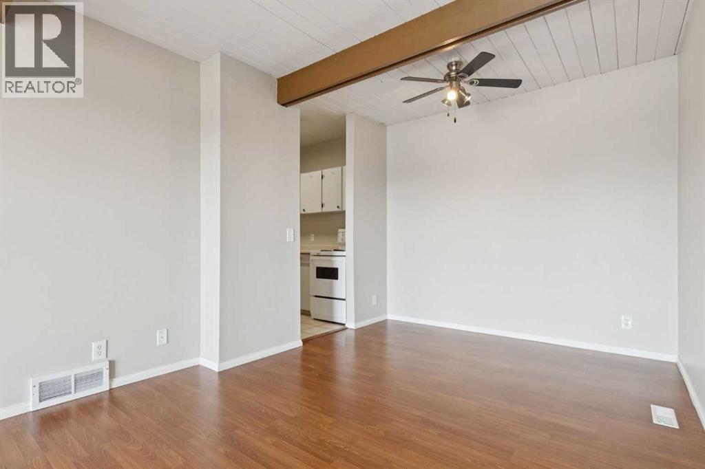 Single Family House for Sale in   Hunterview Drive NW Huntington Hills Calgary 