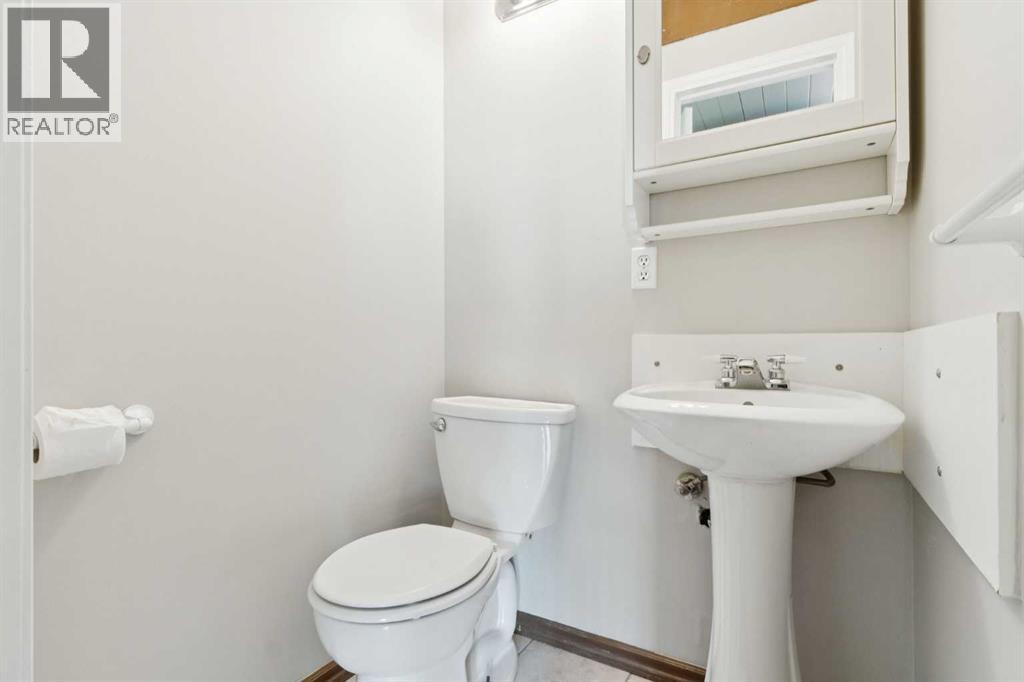 Single Family House for Sale in   Hunterview Drive NW Huntington Hills Calgary 