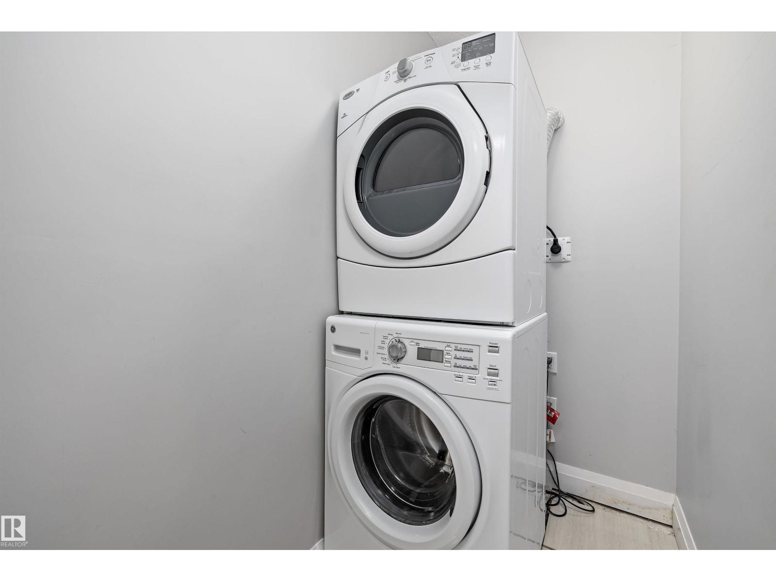 550 ALBANY WY NW, Edmonton