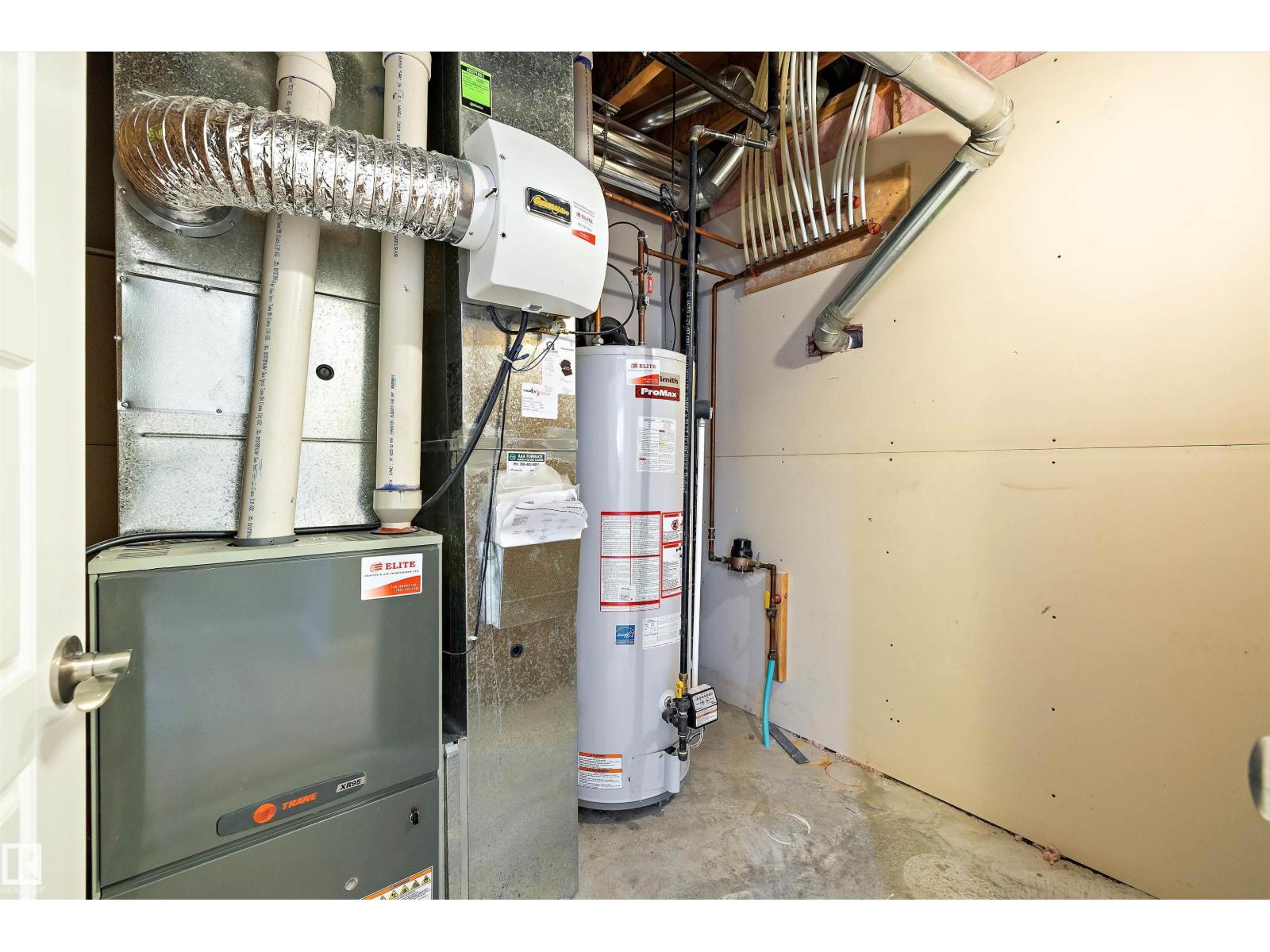 550 ALBANY WY NW, Edmonton