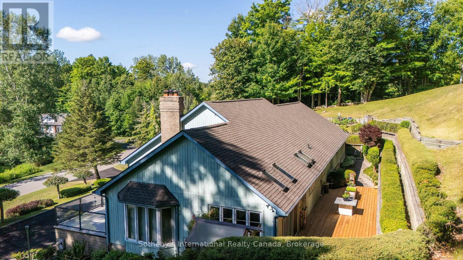 12 MATSON DRIVE - 43