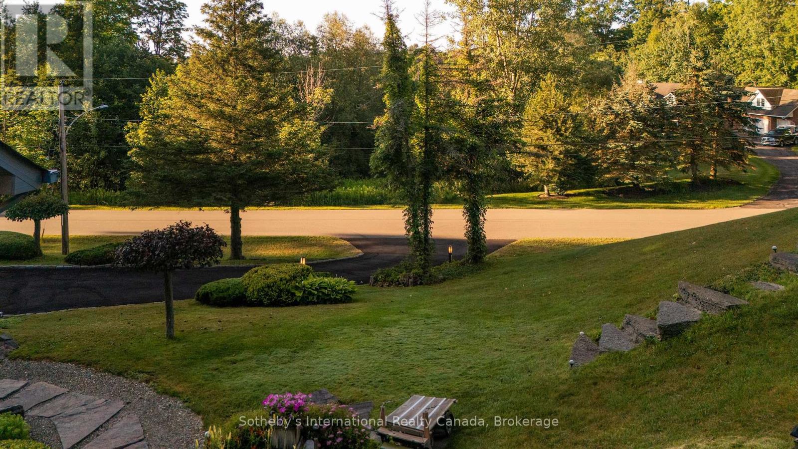 12 MATSON DRIVE - 6