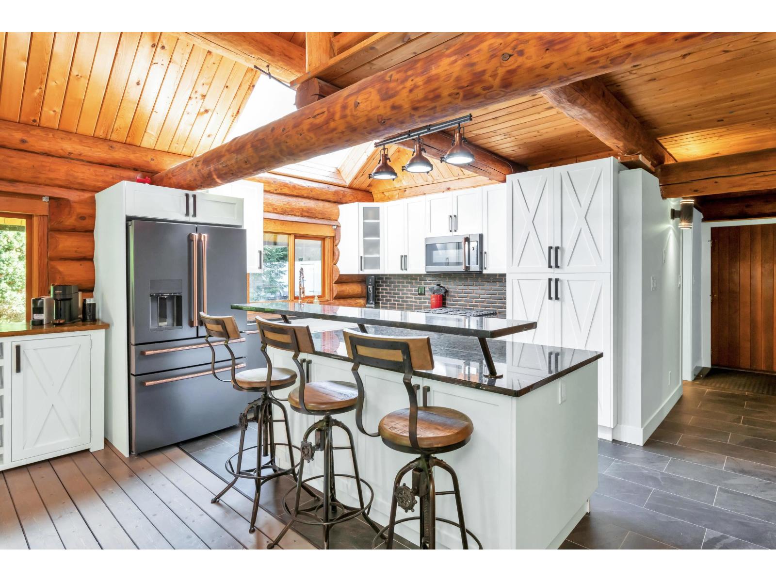 11108 GREENWOOD DRIVE, Mission