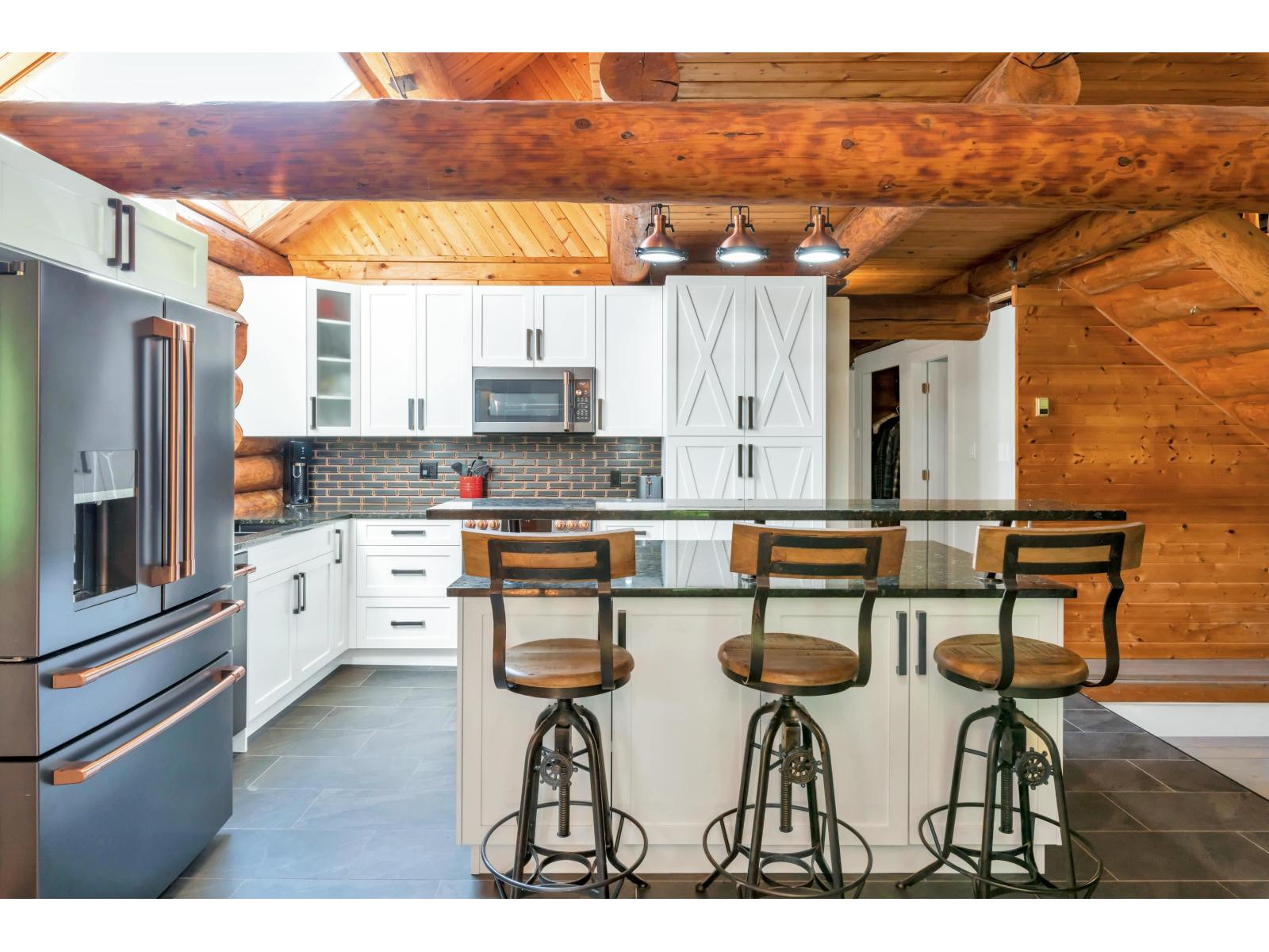 11108 GREENWOOD DRIVE, Mission