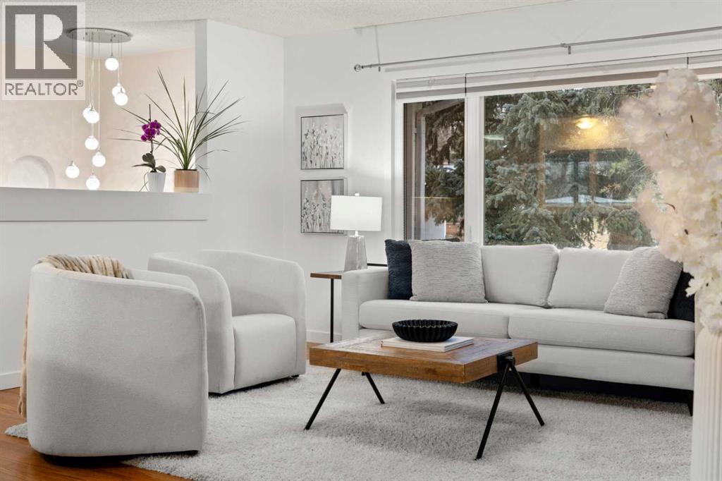 Single Family House Bi-level for Sale in  Bearspaw Drive NW Brentwood Calgary 