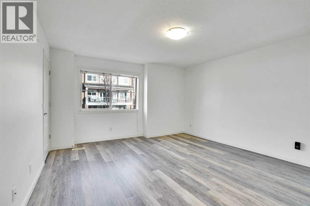 Single Family House for Sale in  Royal Manor NW Royal Oak Calgary 