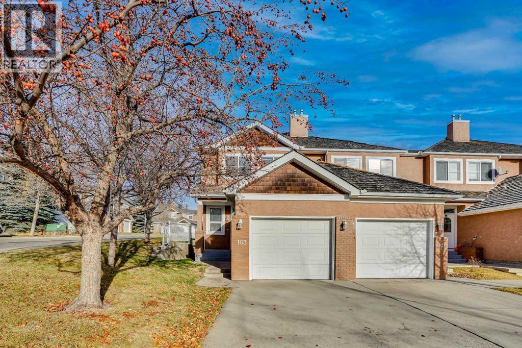 Single Family House for Sale in  Royal Manor NW Royal Oak Calgary 