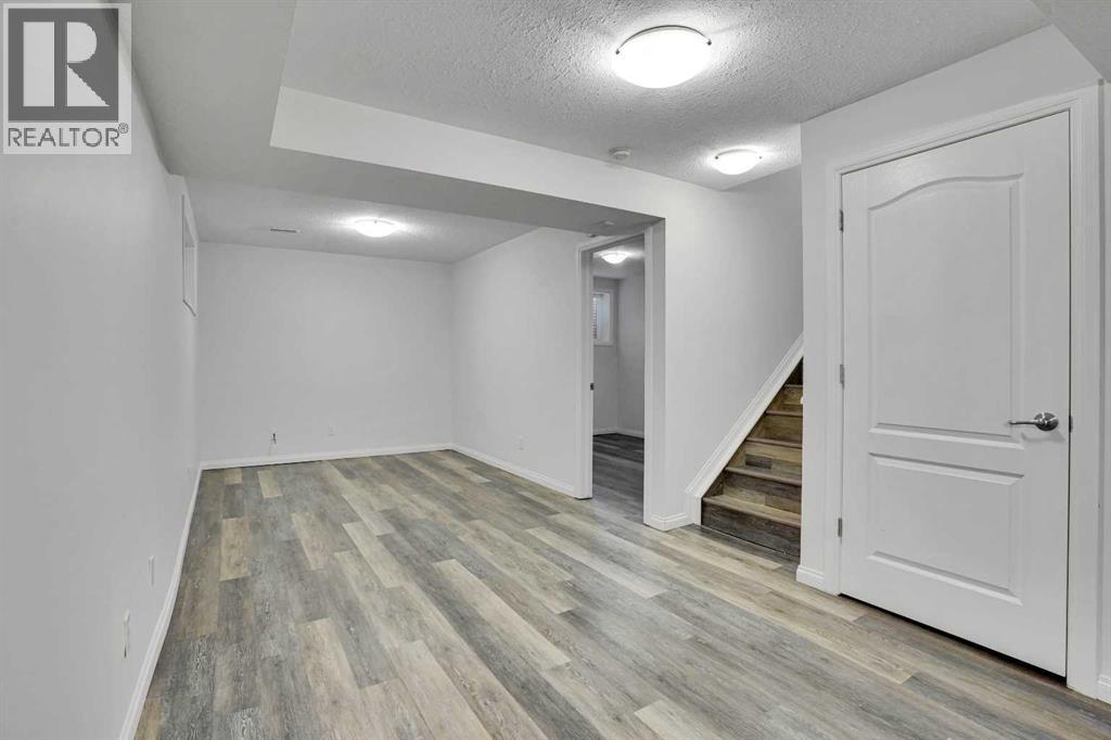 Single Family House for Sale in  Royal Manor NW Royal Oak Calgary 