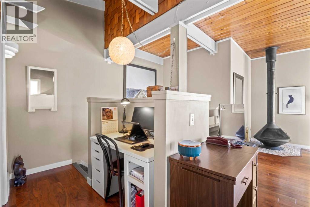 Single Family House Bi-level for Sale in   Braxton Place SW Braeside Calgary 