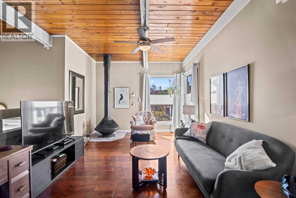 Single Family House Bi-level for Sale in   Braxton Place SW Braeside Calgary 