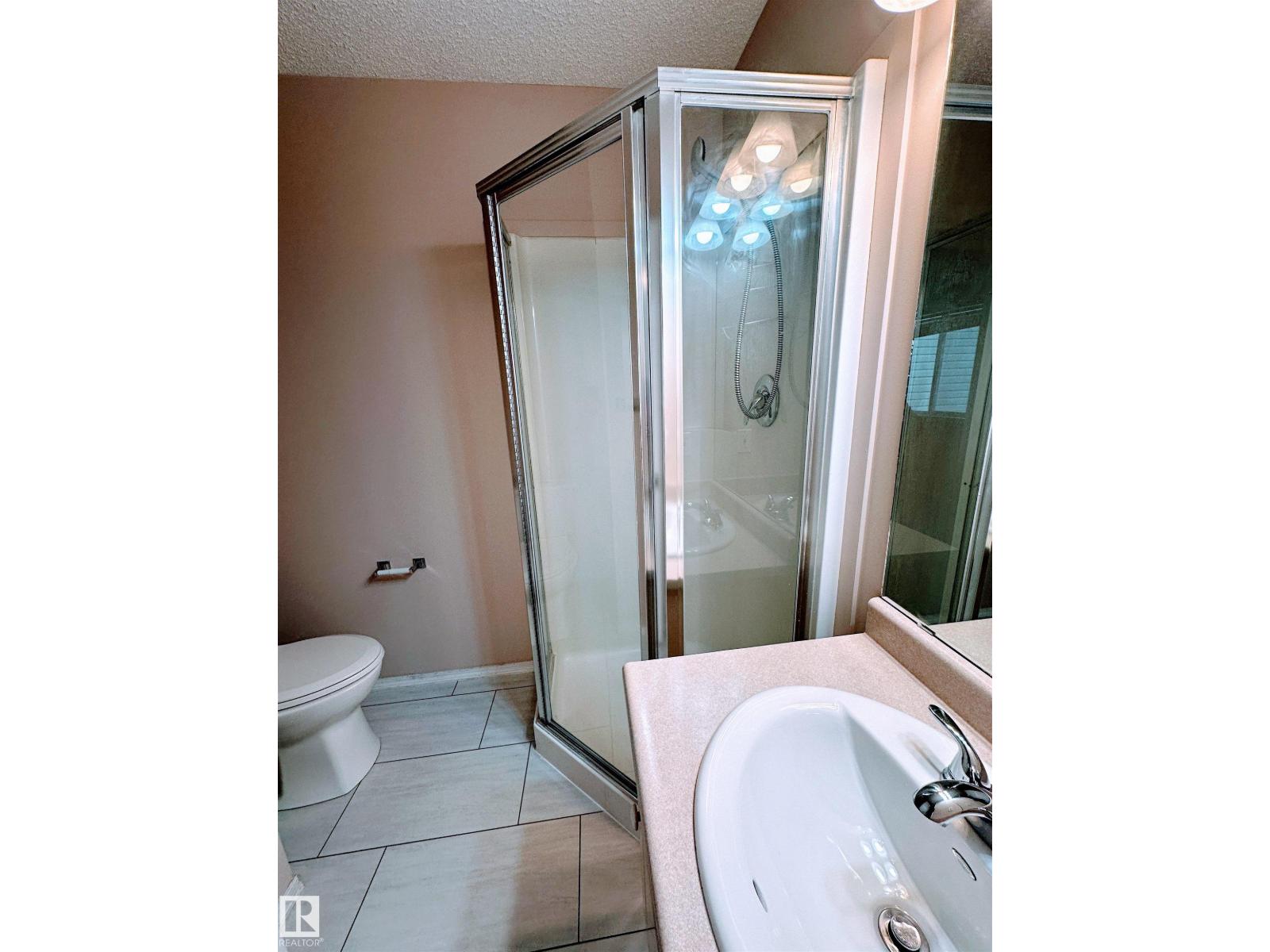 #120 10909 106 ST NW, Edmonton