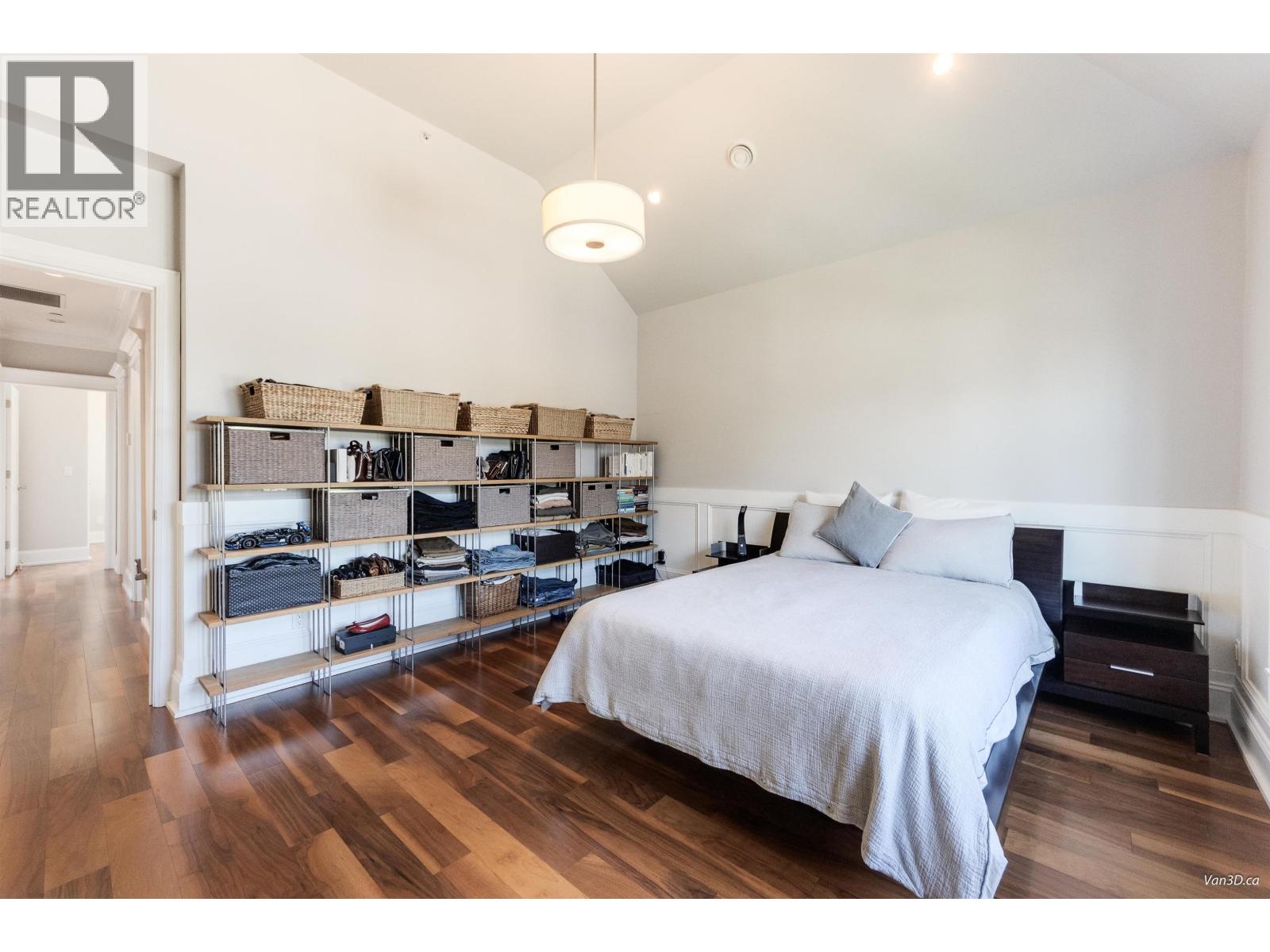 4698 W 11TH AVENUE, Vancouver