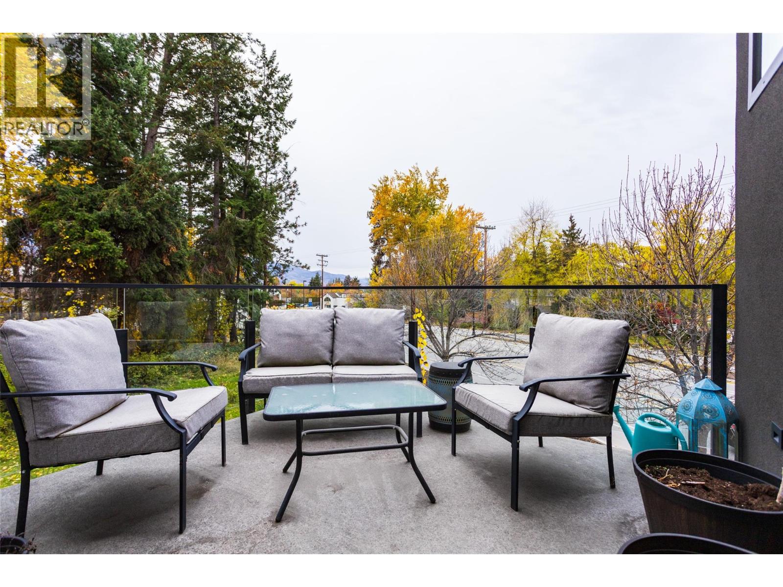 9 525 McClure Road, Kelowna