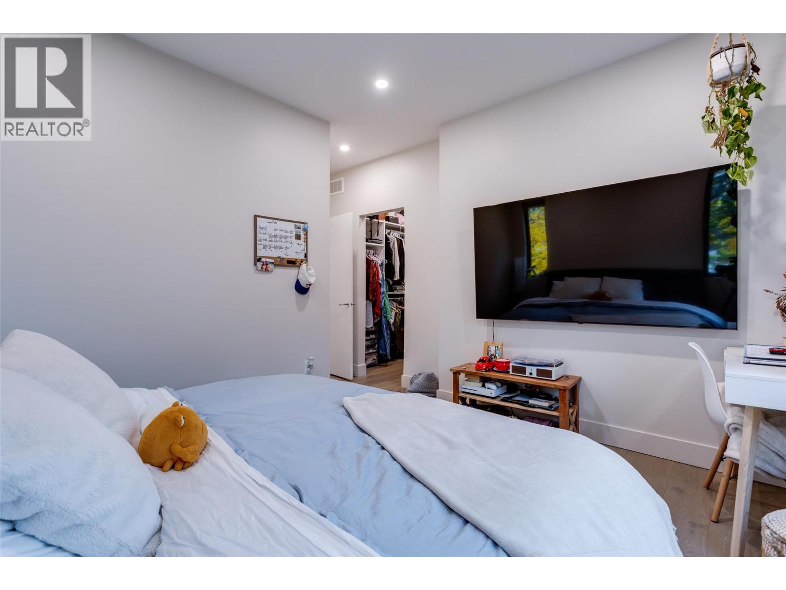 9 525 McClure Road, Kelowna