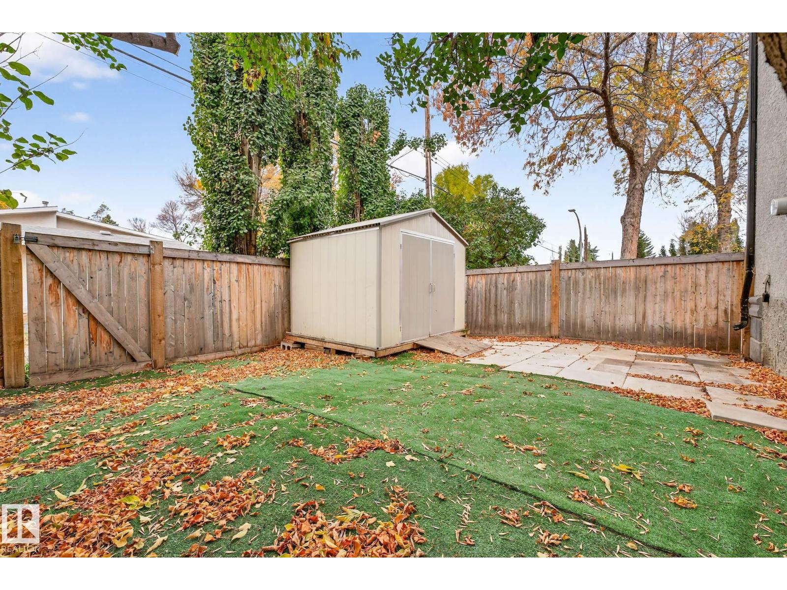 8860 93 ST NW, Edmonton