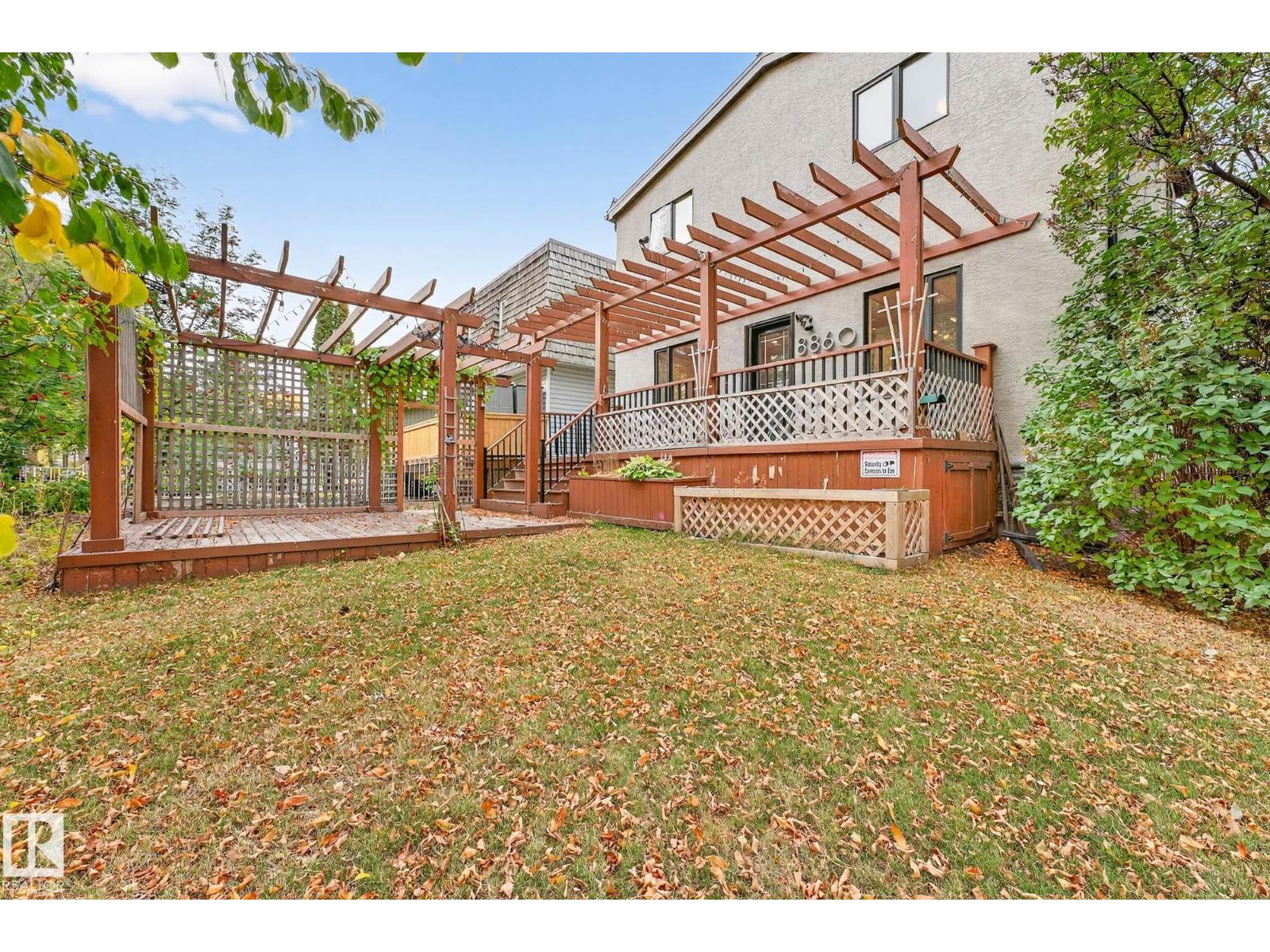 8860 93 ST NW, Edmonton