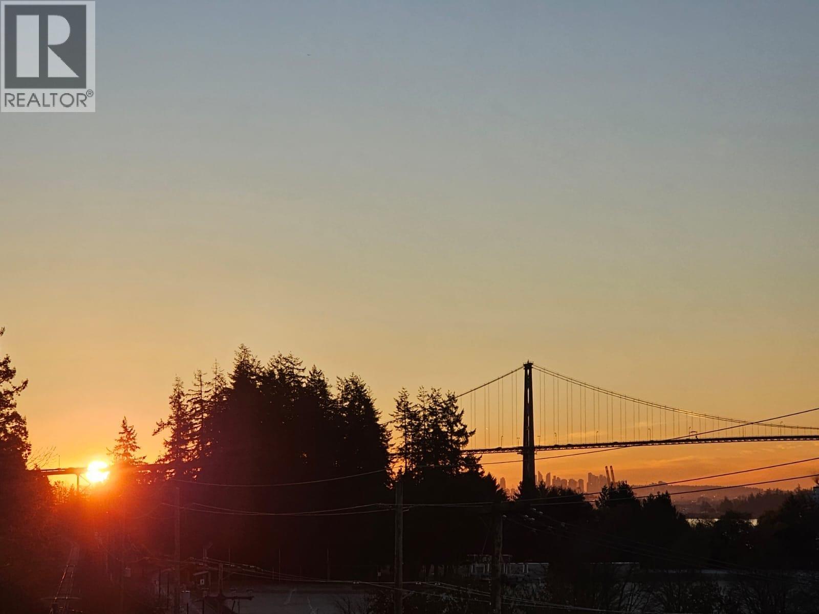 3xx 1327 BELLEVUE AVENUE, West Vancouver