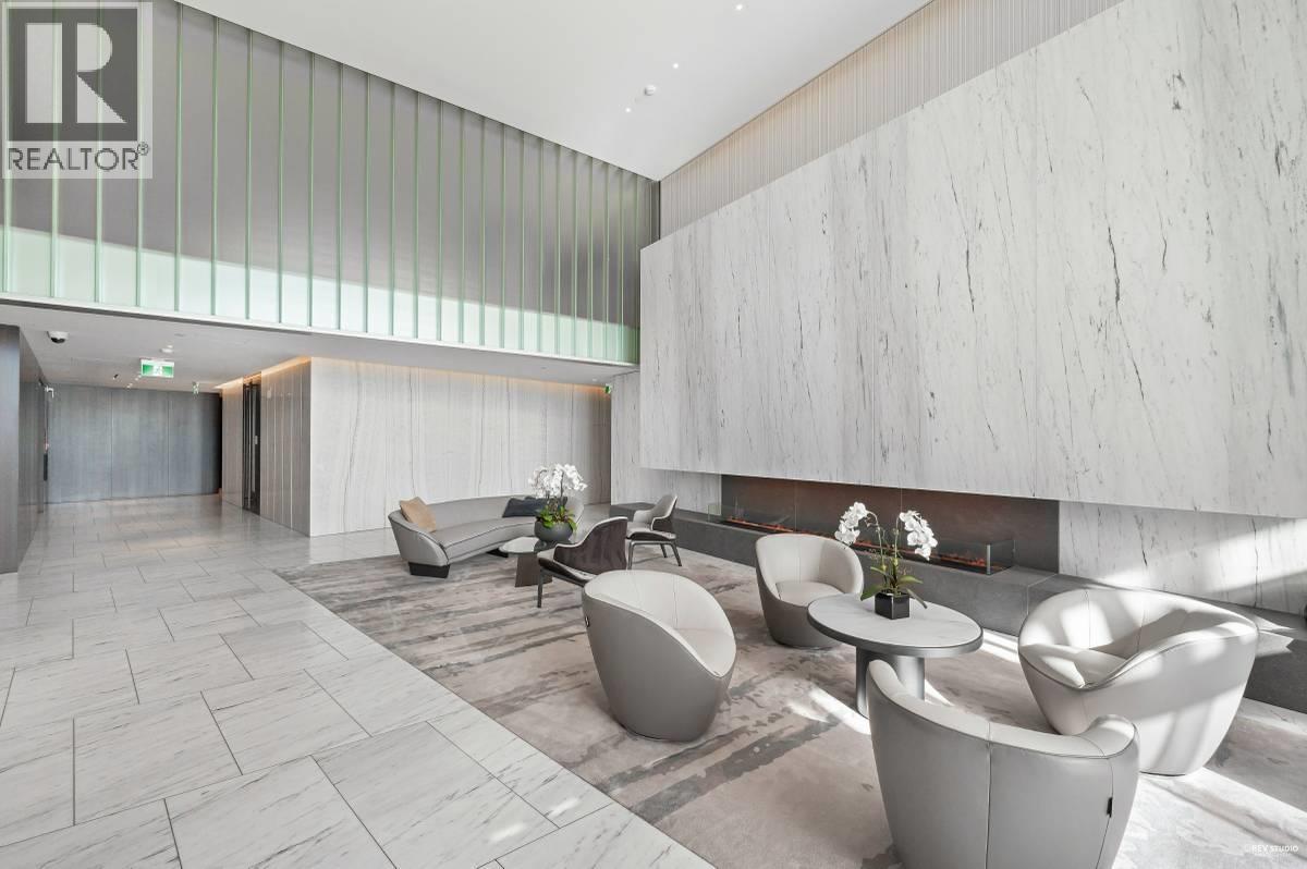 3xx 1327 BELLEVUE AVENUE, West Vancouver